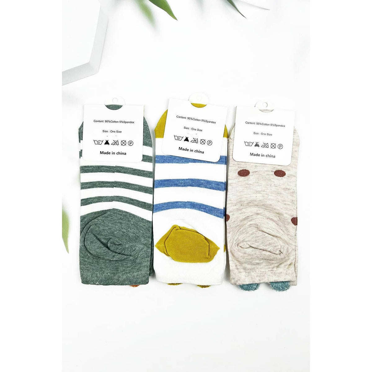 FOX WITH STRIPES AND POLKA DOT PRINT KIDS SOCKS