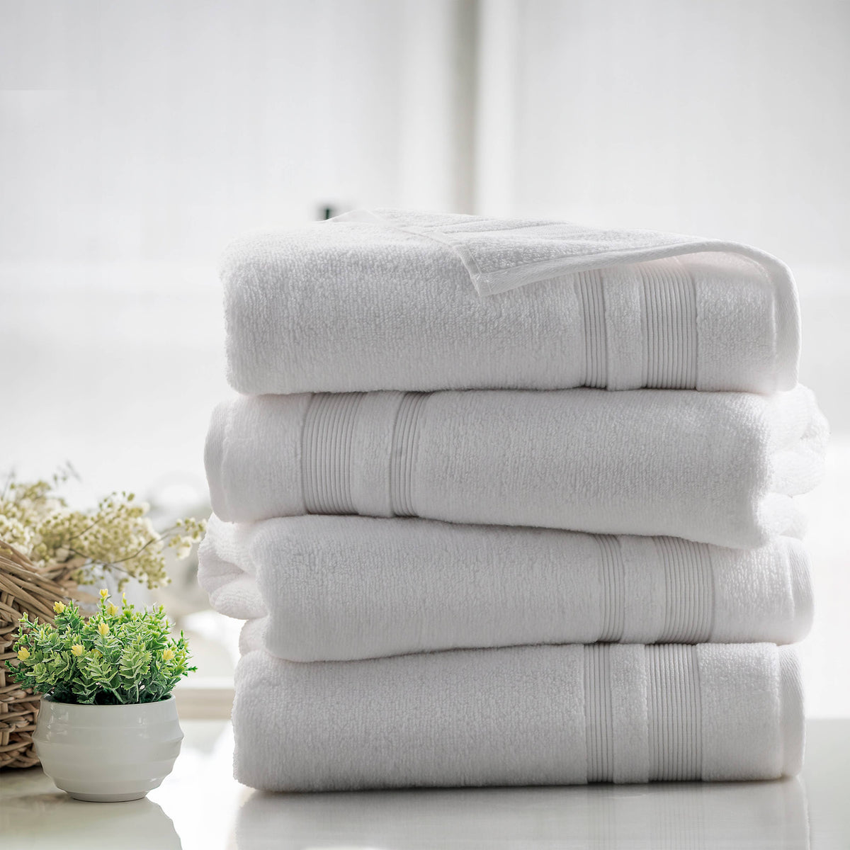 Kathy Ireland Zero Twist 100% Cotton Plush Bath Towels