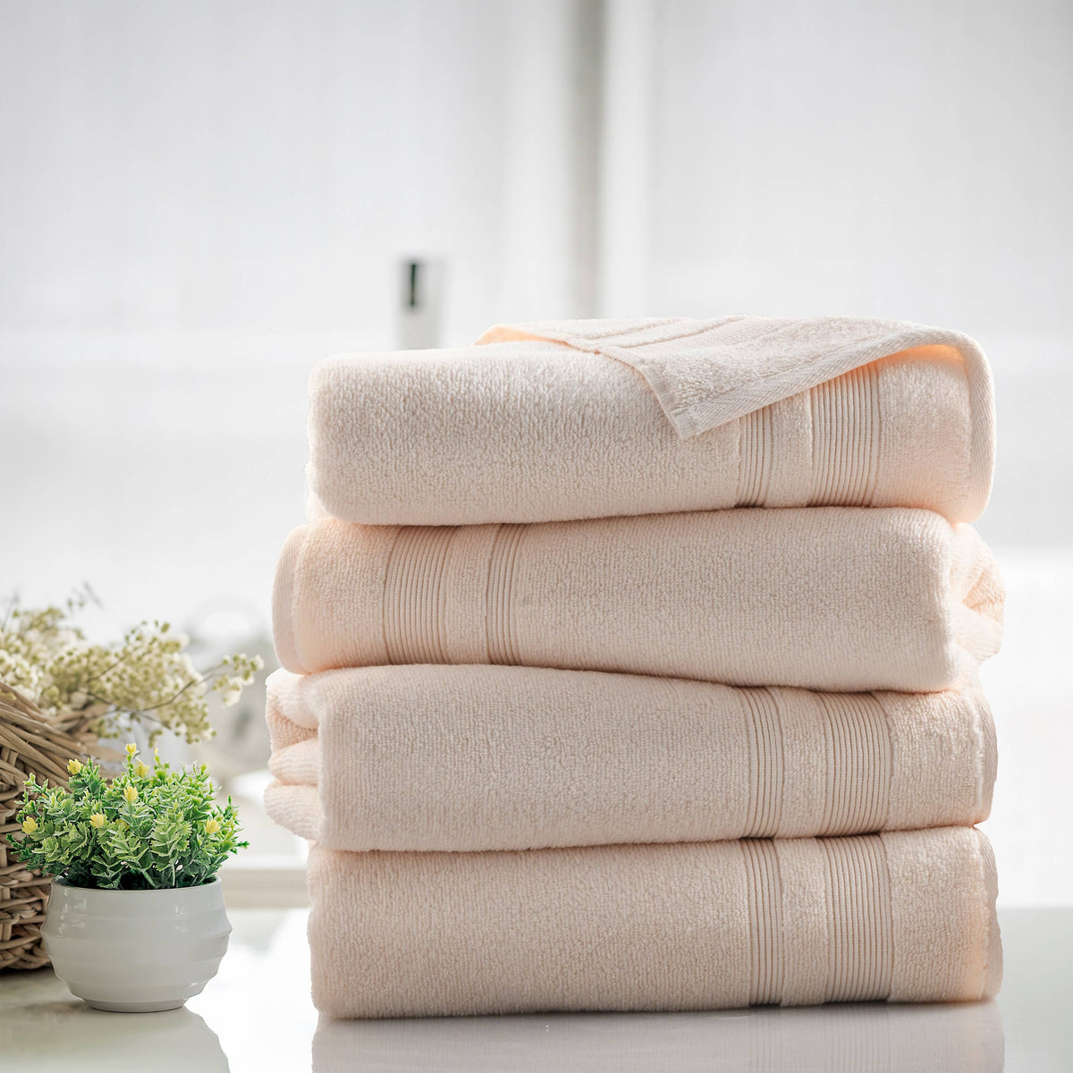 Kathy Ireland Zero Twist 100% Cotton Plush Bath Towels